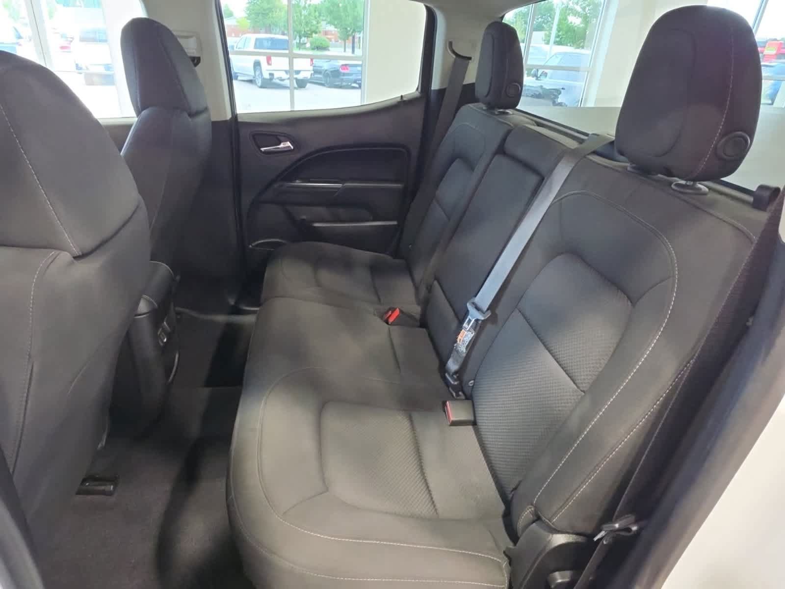 Used 2020 Chevrolet Colorado LT AWD/4WD image 31