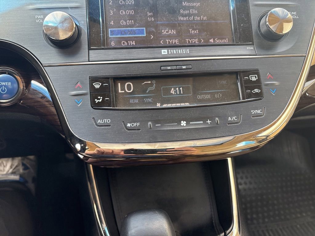 Used 2013 Toyota Avalon Limited FWD image 23