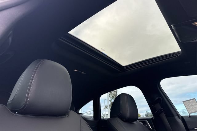 Used 2023 BMW i4 eDrive35 w/ Premium Package RWD image 18