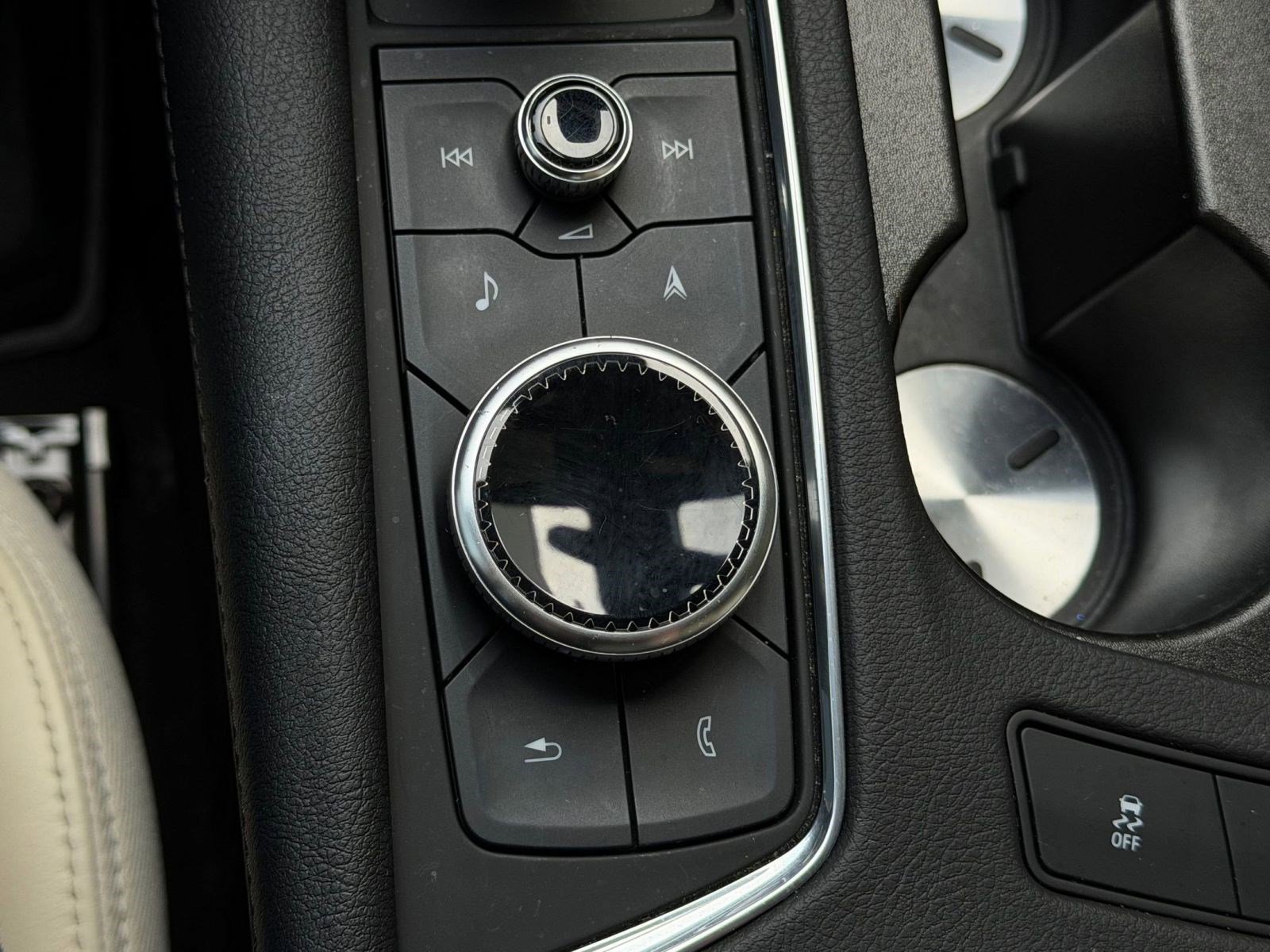 Used 2023 Cadillac XT6 Sport w/ LPO, Premium Carpet Package AWD/4WD image 33