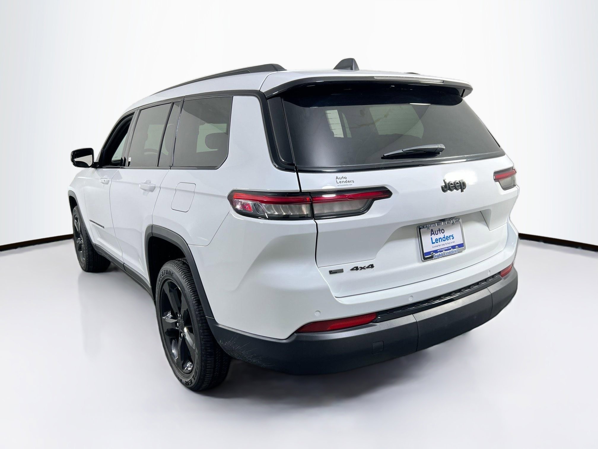 Used 2023 Jeep Grand Cherokee L Laredo AWD/4WD image 7
