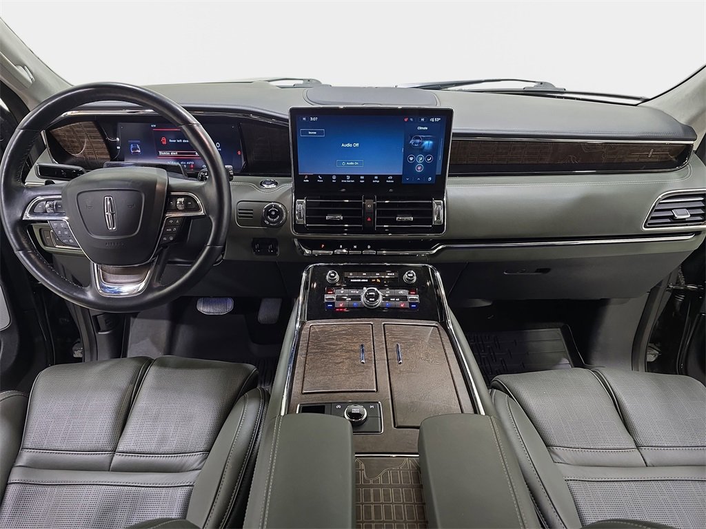 Used 2022 Lincoln Navigator Black Label image 10