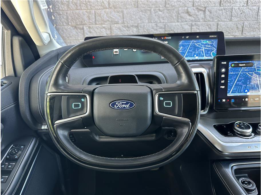 Used 2025 Ford Expedition Max Platinum AWD/4WD image 21