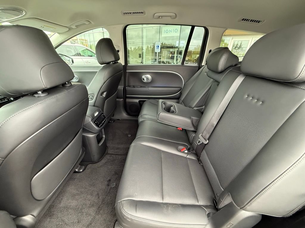 Certified 2026 Hyundai Ioniq 9 SEL AWD/4WD image 17