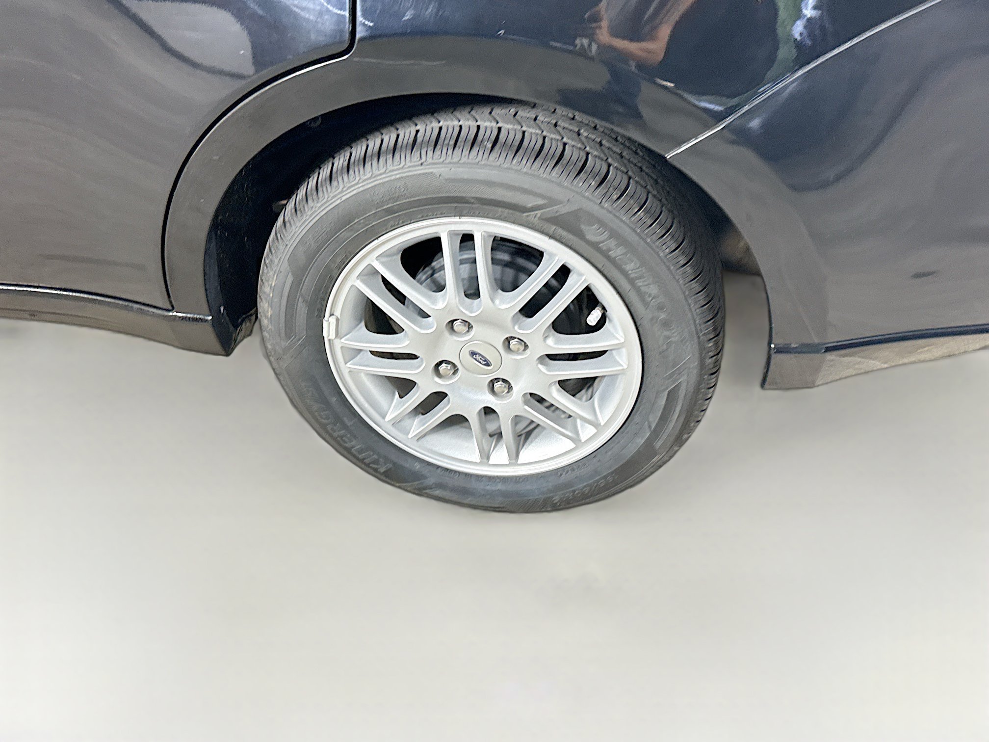 Used 2010 Ford Focus SE FWD image 34