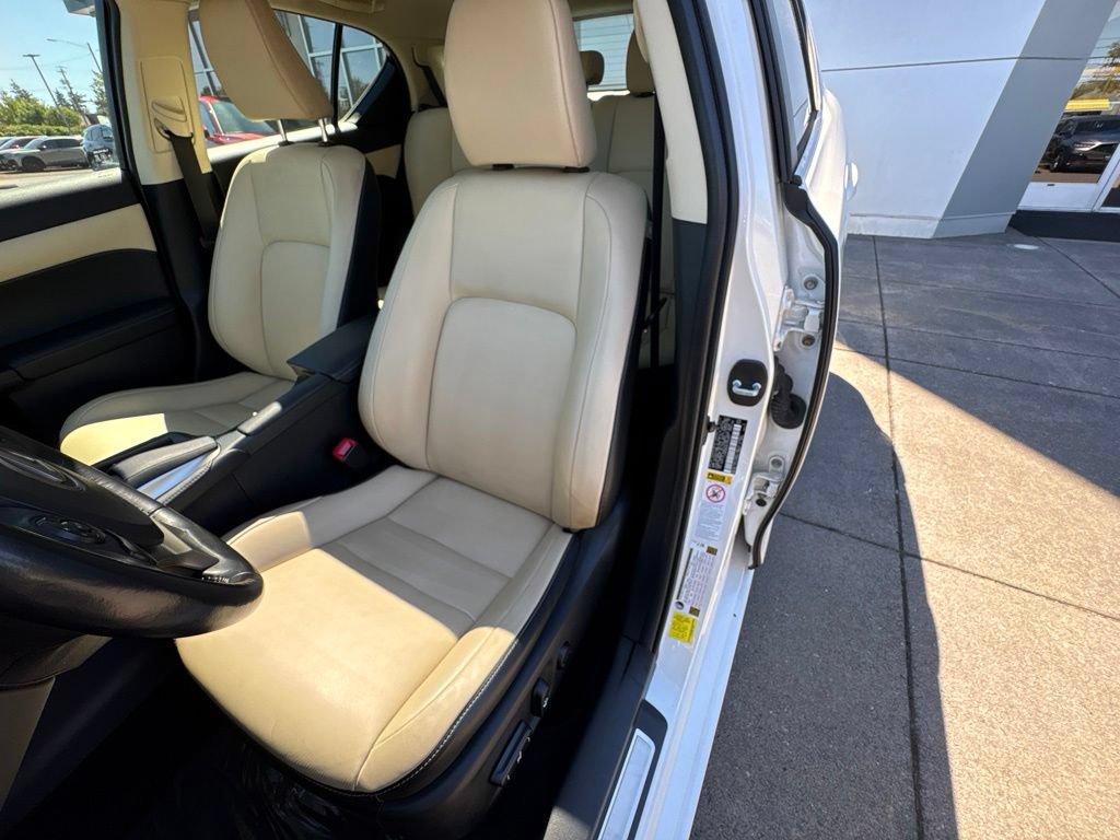 Used 2015 Lexus CT 200h w/ Navigation Package FWD image 12