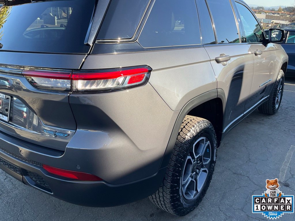 Used 2023 Jeep Grand Cherokee Trailhawk w/ Advanced Protech Group II AWD/4WD image 87
