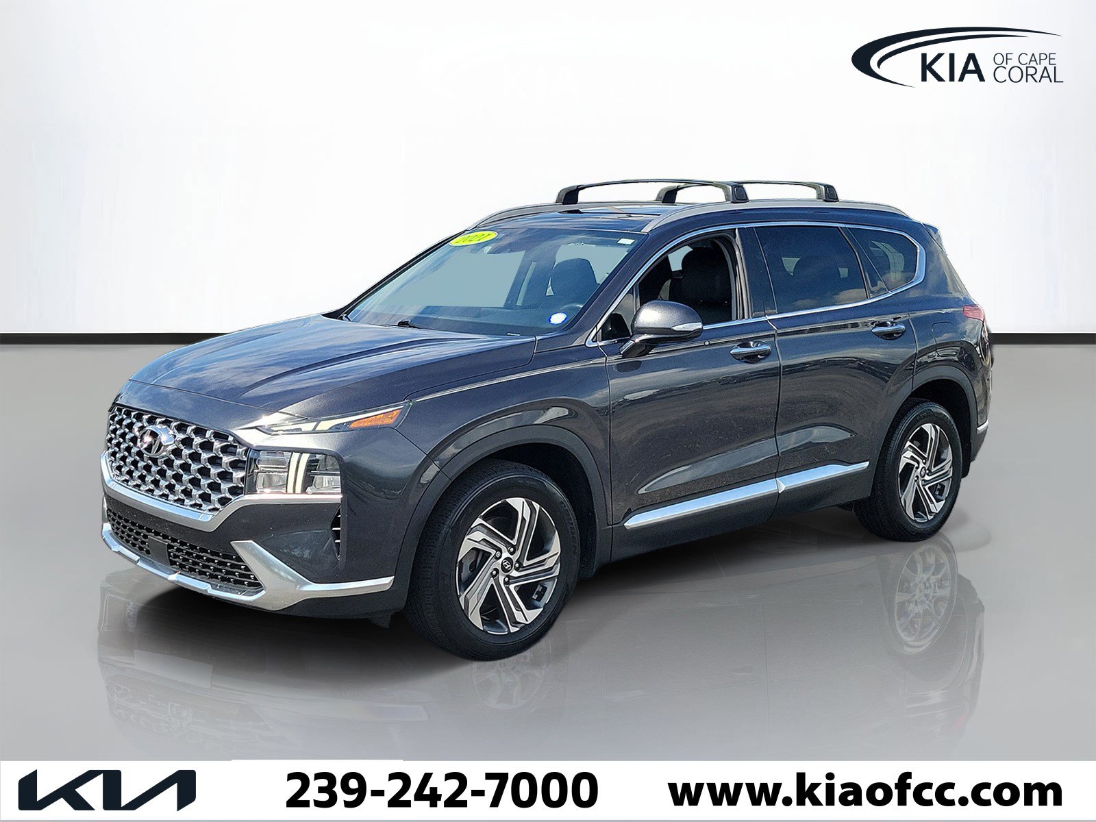 Used 2021 Hyundai Santa Fe SEL w/ Convenience + Premium Package FWD image 3