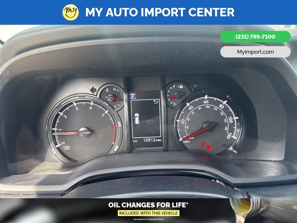 Used 2024 Toyota 4Runner SR5 Premium AWD/4WD image 18