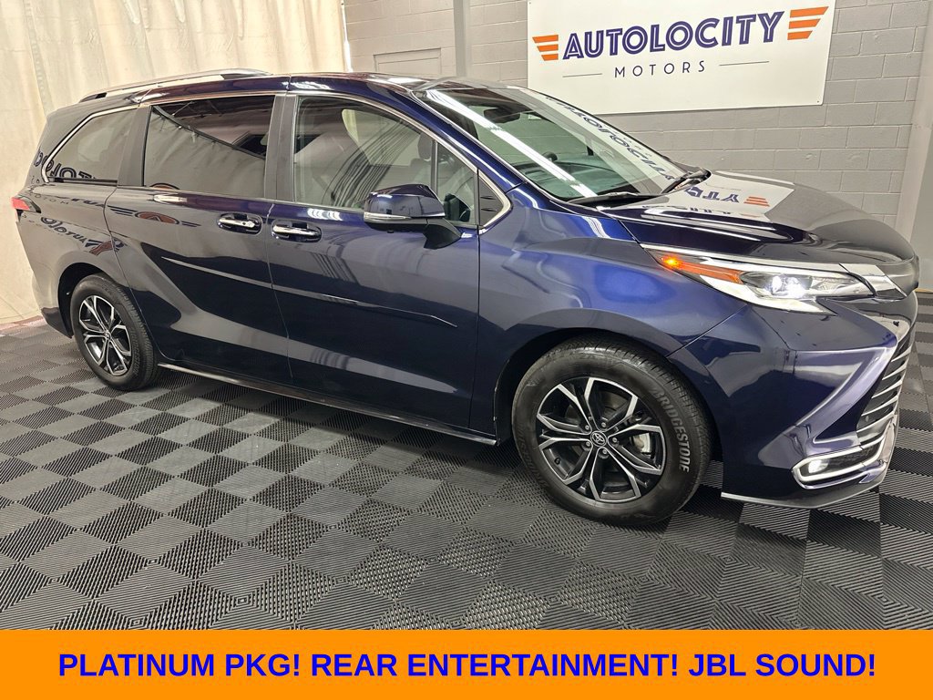 Used 2025 Toyota Sienna Platinum