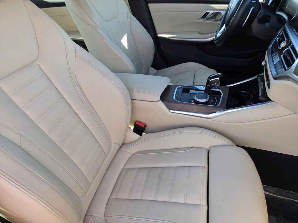 Used 2021 BMW 330i xDrive 330i xDrive w/ Premium Package image 12