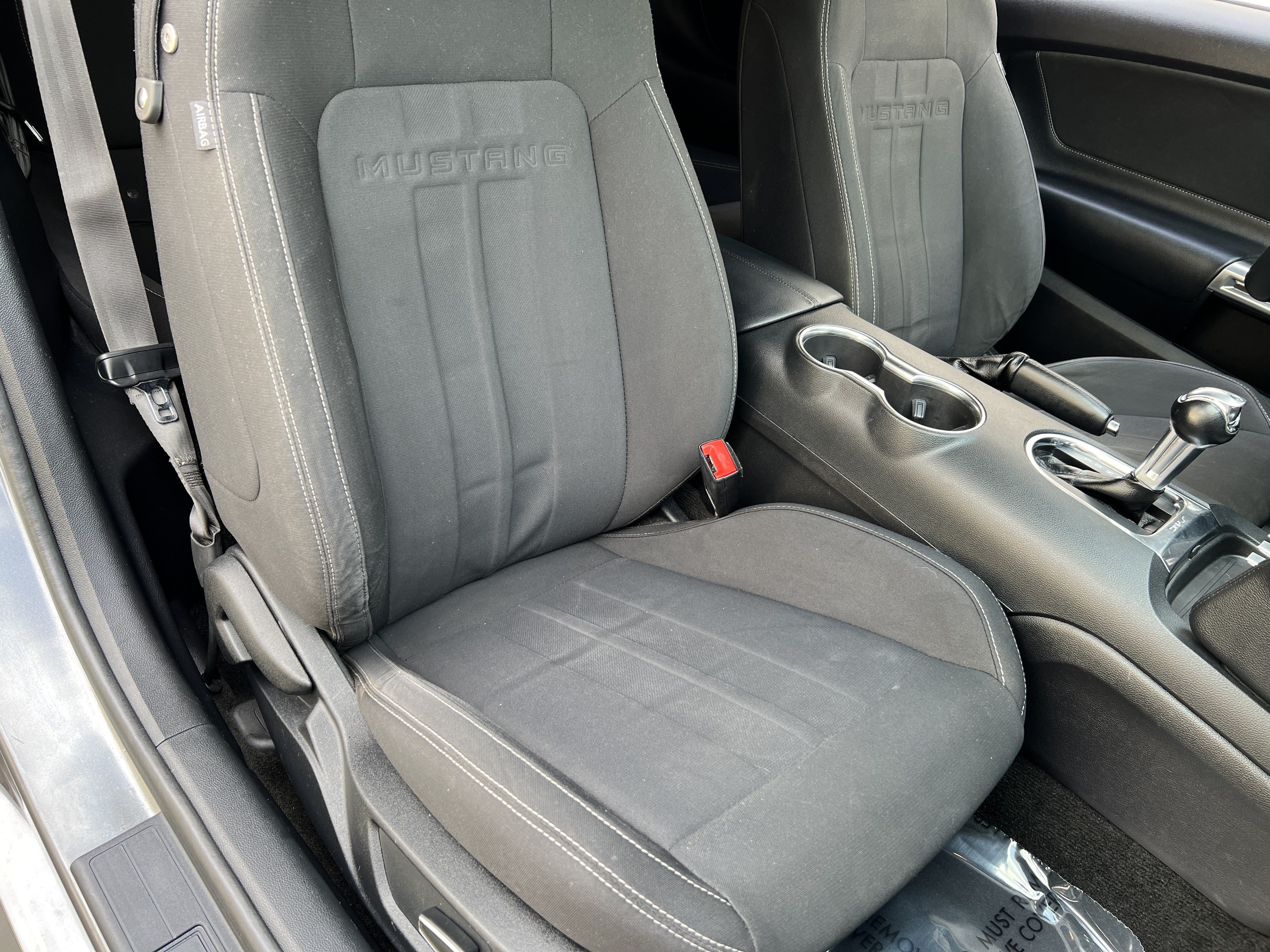 Used 2018 Ford Mustang Coupe w/ Equipment Group 101A RWD image 20