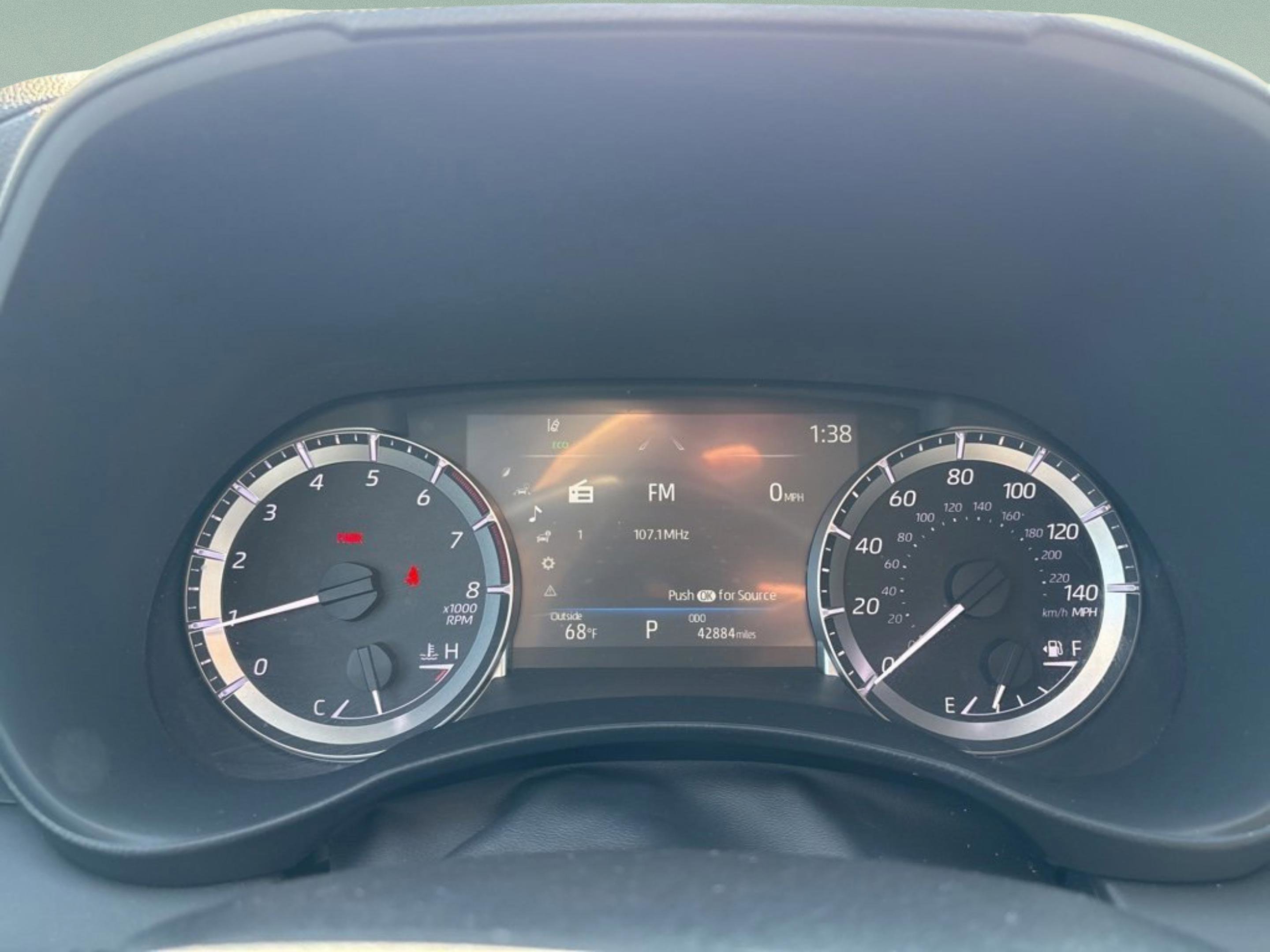 Used 2024 Toyota Highlander LE image 15