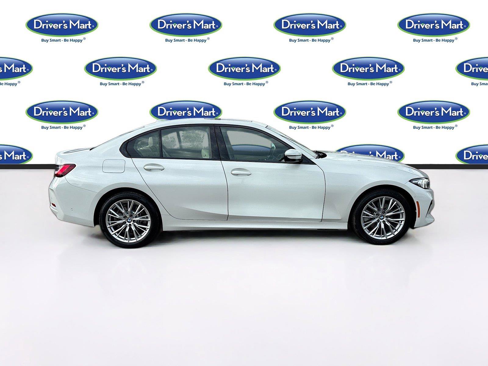 Used 2023 BMW 330i xDrive Sedan w/ Premium Package AWD/4WD image 8