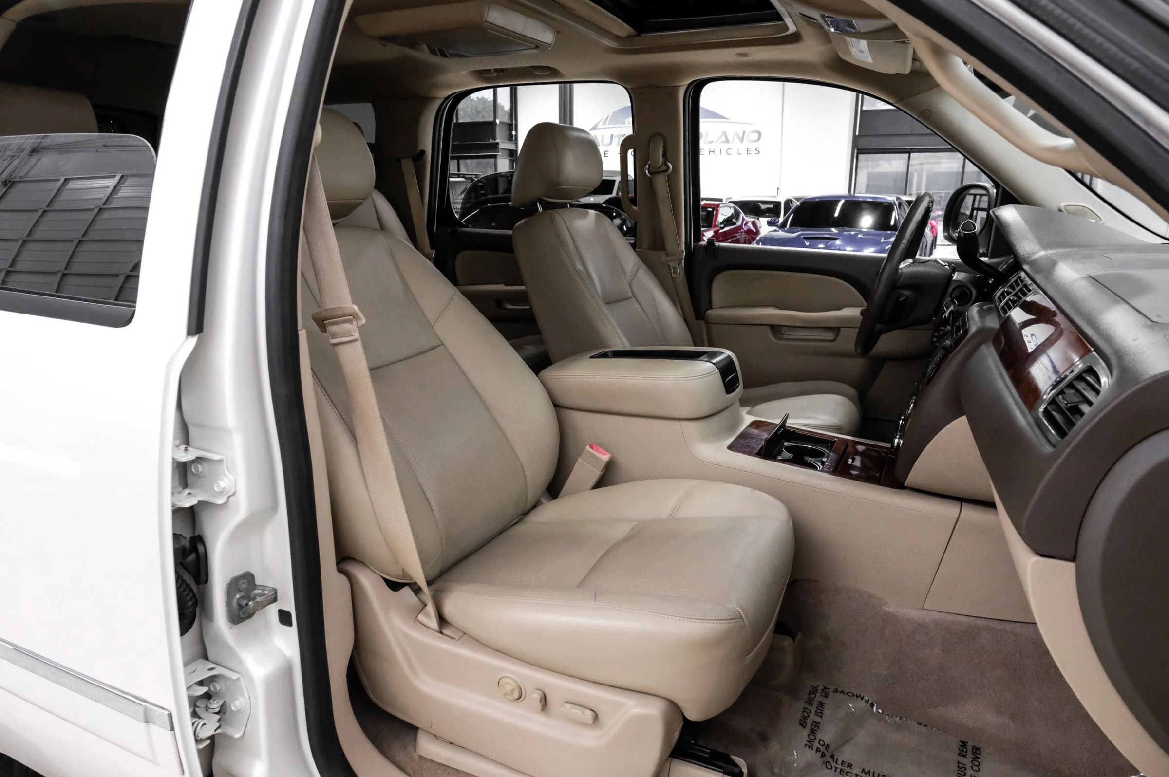 Used 2013 Chevrolet Tahoe LTZ RWD image 38