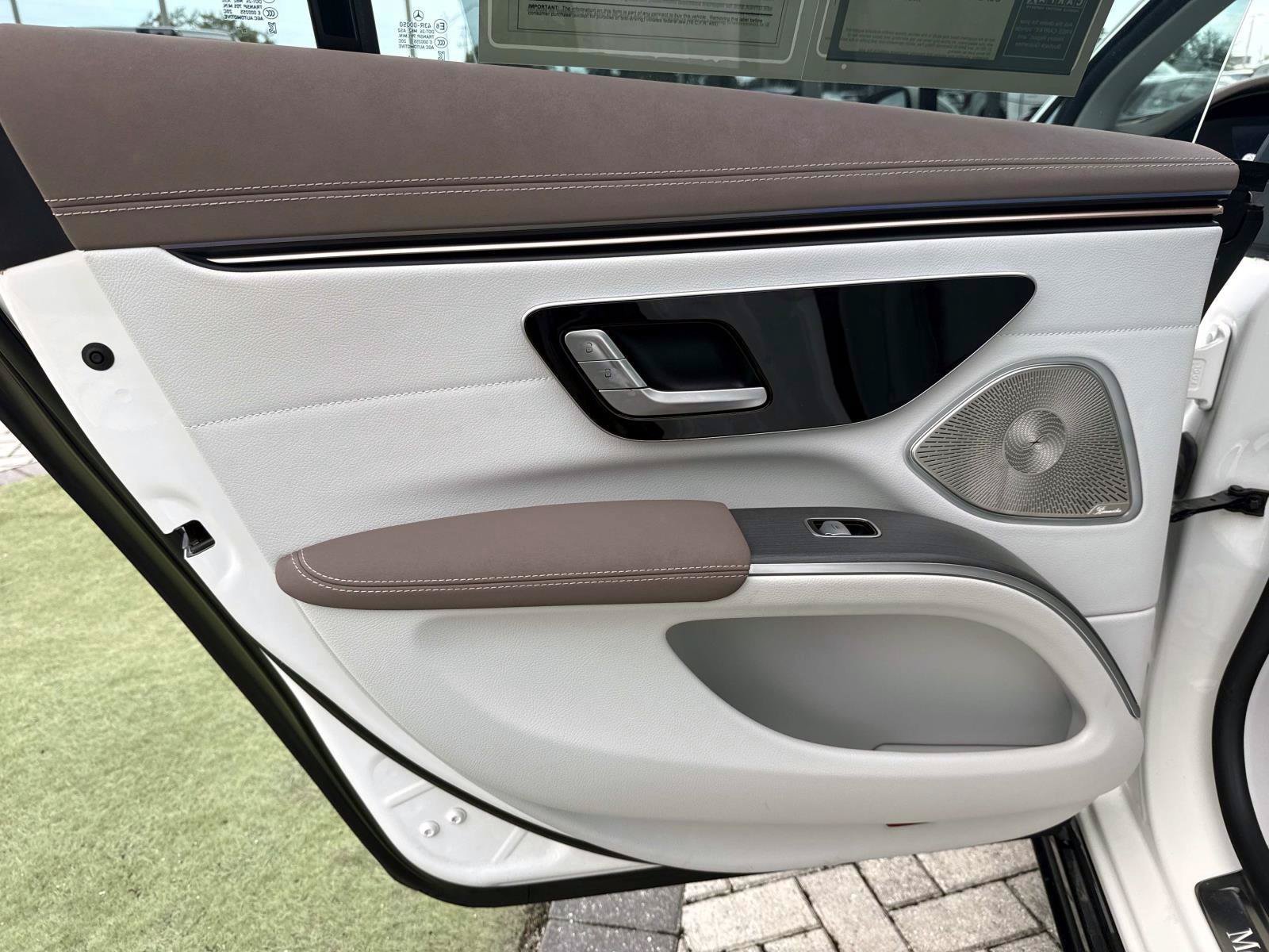 Certified 2023 Mercedes-Benz EQS 580 4MATIC Sedan image 11