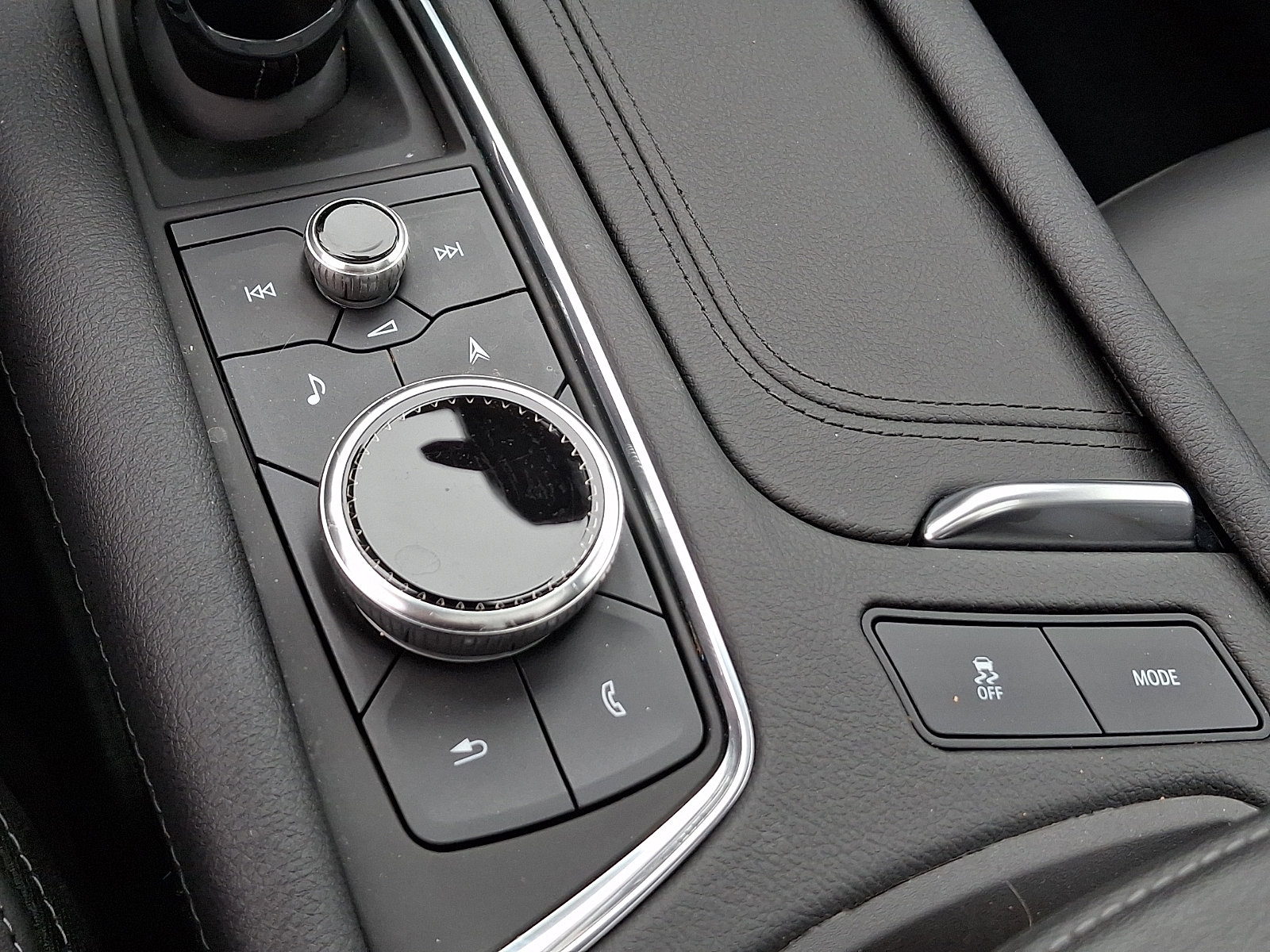 Used 2025 Cadillac XT5 Premium Luxury image 26