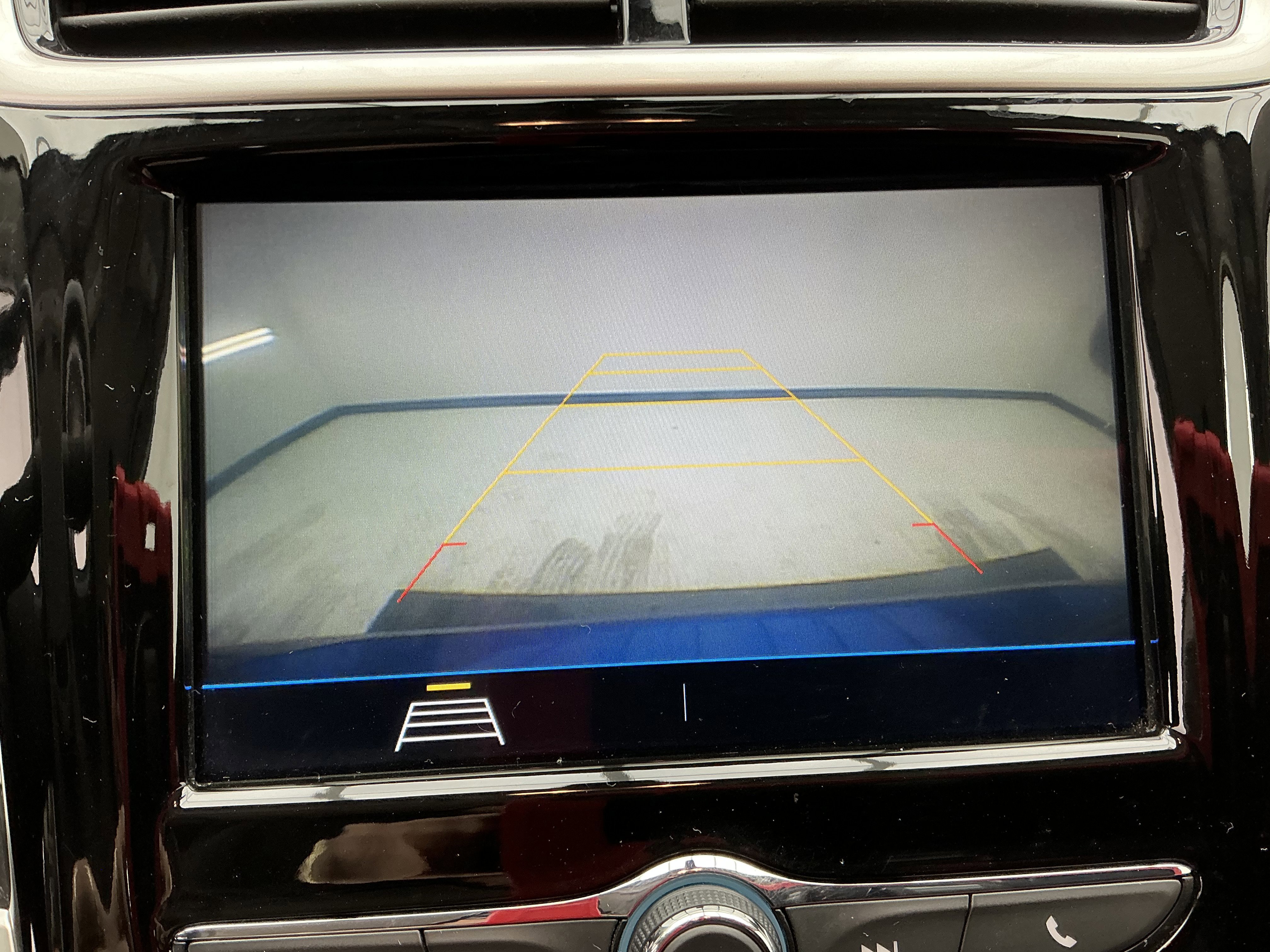 Used 2019 Chevrolet Sonic LT w/ Convenience Package image 25