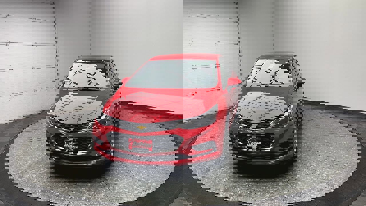 Used 2017 Chevrolet Cruze LT image 27