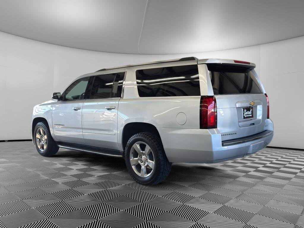 Used 2018 Chevrolet Suburban Premier AWD/4WD image 5
