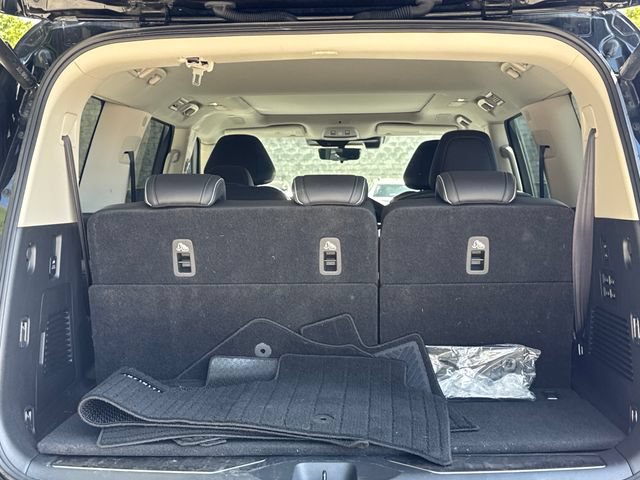 Used 2025 INFINITI QX80 Sensory AWD/4WD image 13