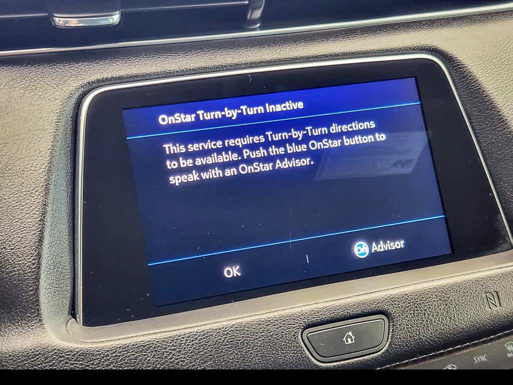 Used 2021 Cadillac XT4 Premium Luxury w/ Cold Weather Package AWD/4WD image 16