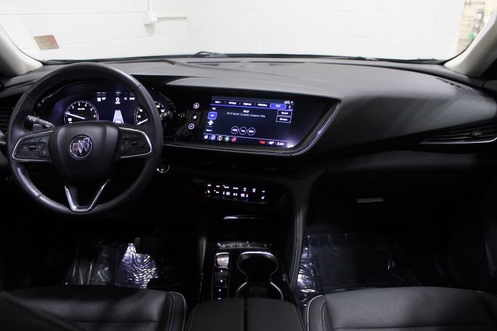 Used 2023 Buick Envision Essence image 29