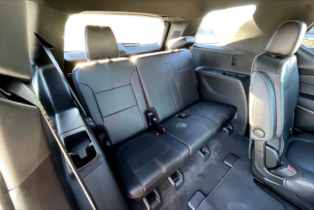Used 2023 Chevrolet Traverse RS AWD/4WD image 7