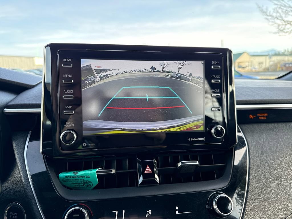 Used 2021 Toyota Corolla SE w/ SE Premium Package image 29