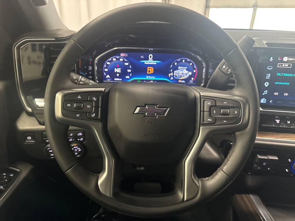 Used 2025 Chevrolet Silverado 2500 LT w/ Trail Boss Package AWD/4WD image 20
