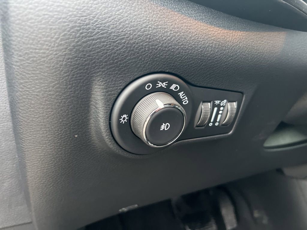 New 2026 Jeep Compass Limited image 22