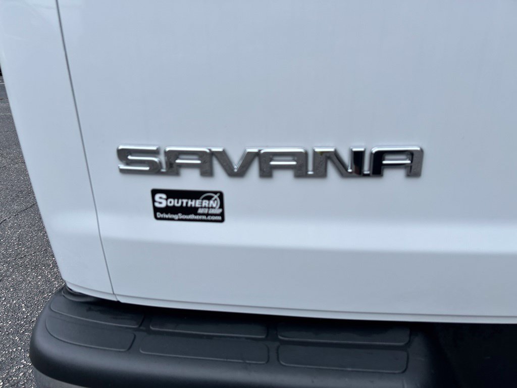 Used 2024 GMC Savana 2500 w/ Driver Convenience Package RWD image 5