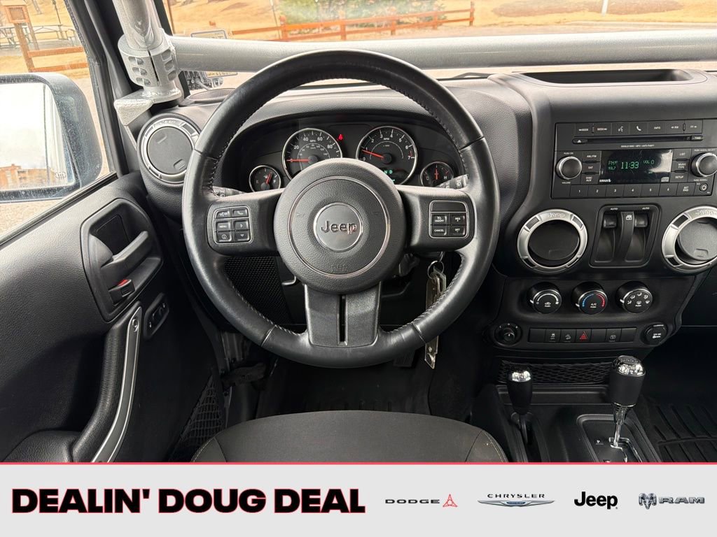 Used 2018 Jeep Wrangler Rubicon w/ Power Convenience Group image 13