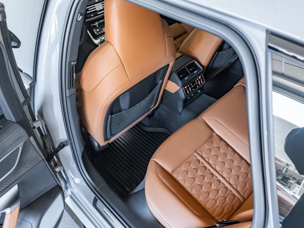 Used 2024 Audi RS 6 performance image 25