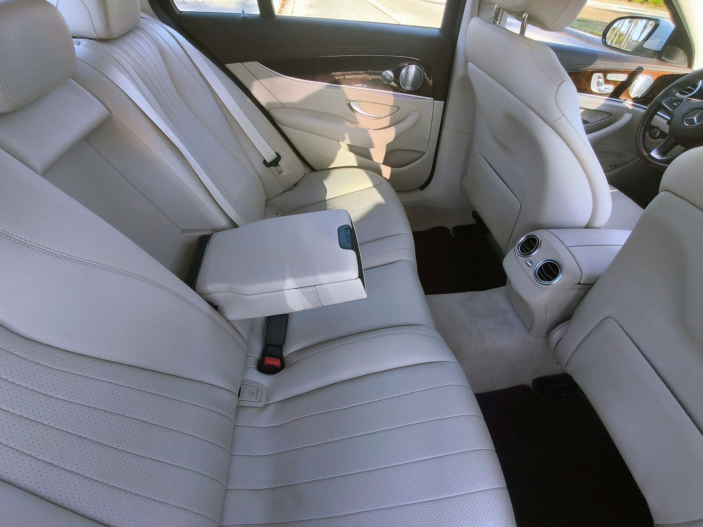 Used 2017 Mercedes-Benz E 300 image 32