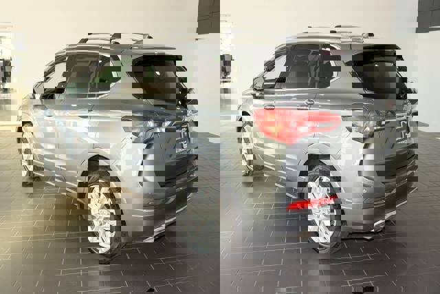 Used 2019 Buick Envision Premium w/ Driver Confidence Package image 3