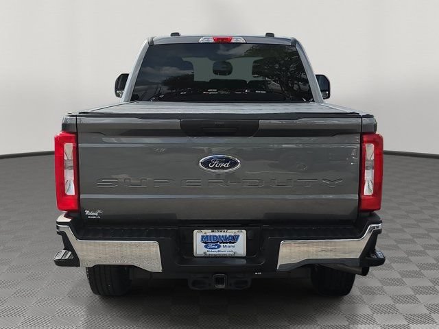 Certified 2024 Ford F250 XLT w/ FX4 Off-Road Package AWD/4WD image 5