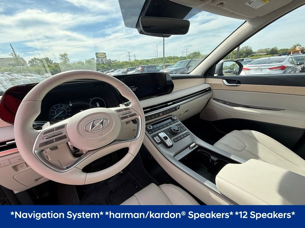 Used 2023 Hyundai Palisade Limited AWD/4WD image 2