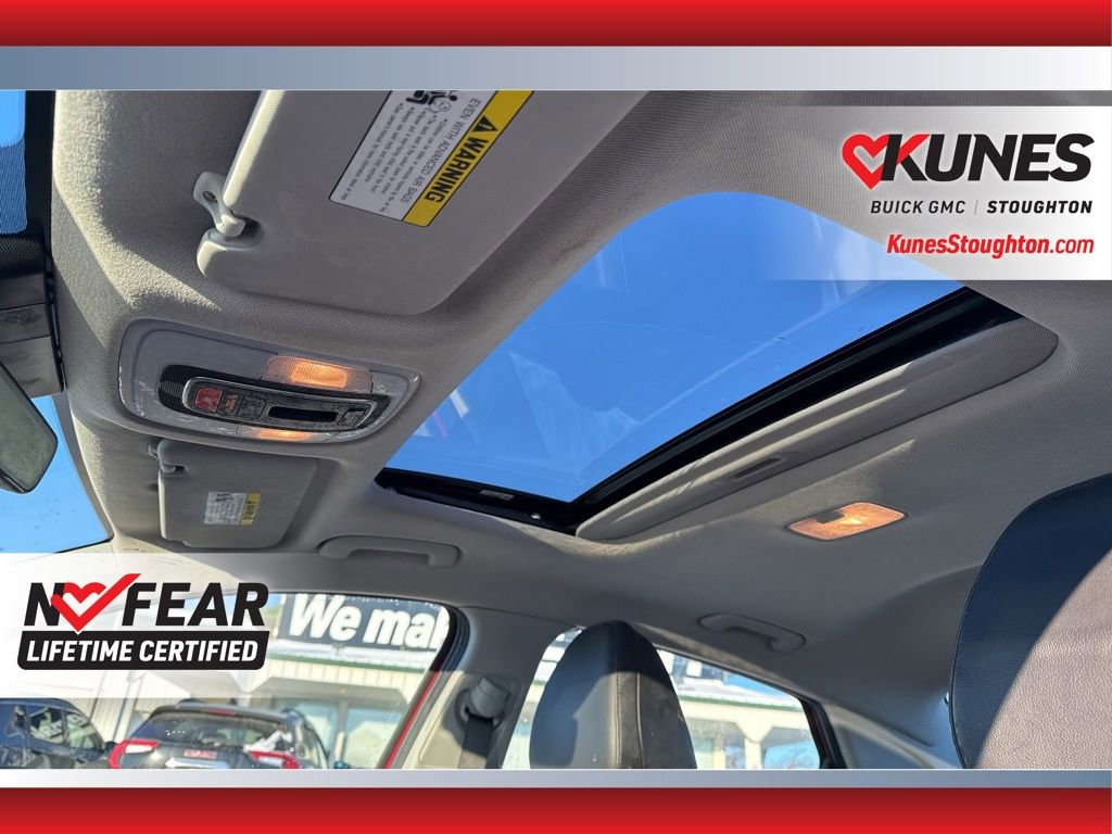 Used 2023 Hyundai Elantra Limited image 32