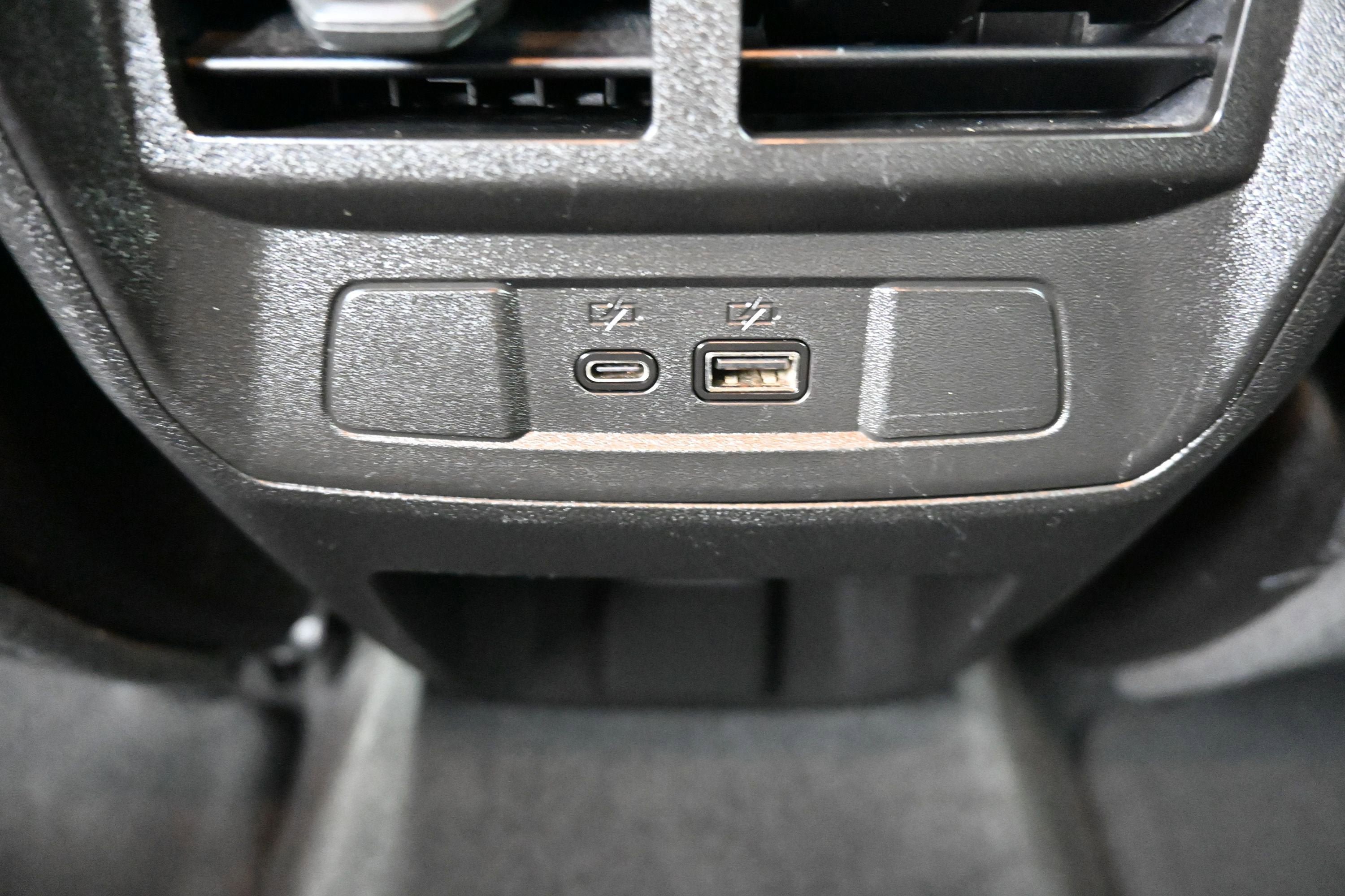 Used 2023 Chevrolet Colorado LT w/ LT Convenience Package III AWD/4WD image 24