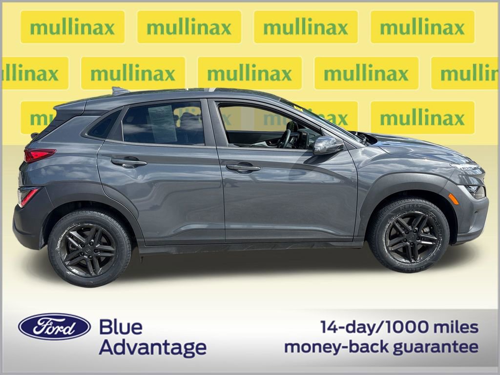 Used 2023 Hyundai Kona SE AWD/4WD image 2