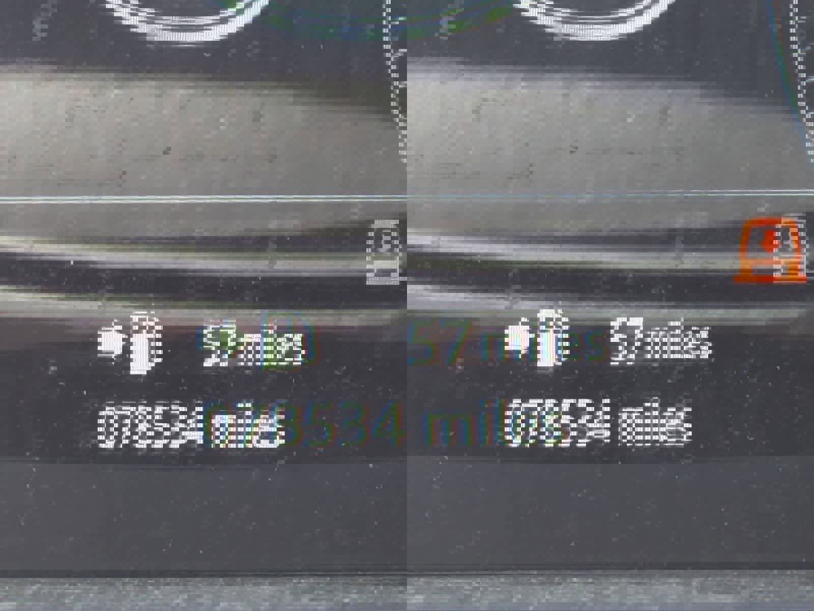 Used 2017 Land Rover Range Rover Sport HSE image 10