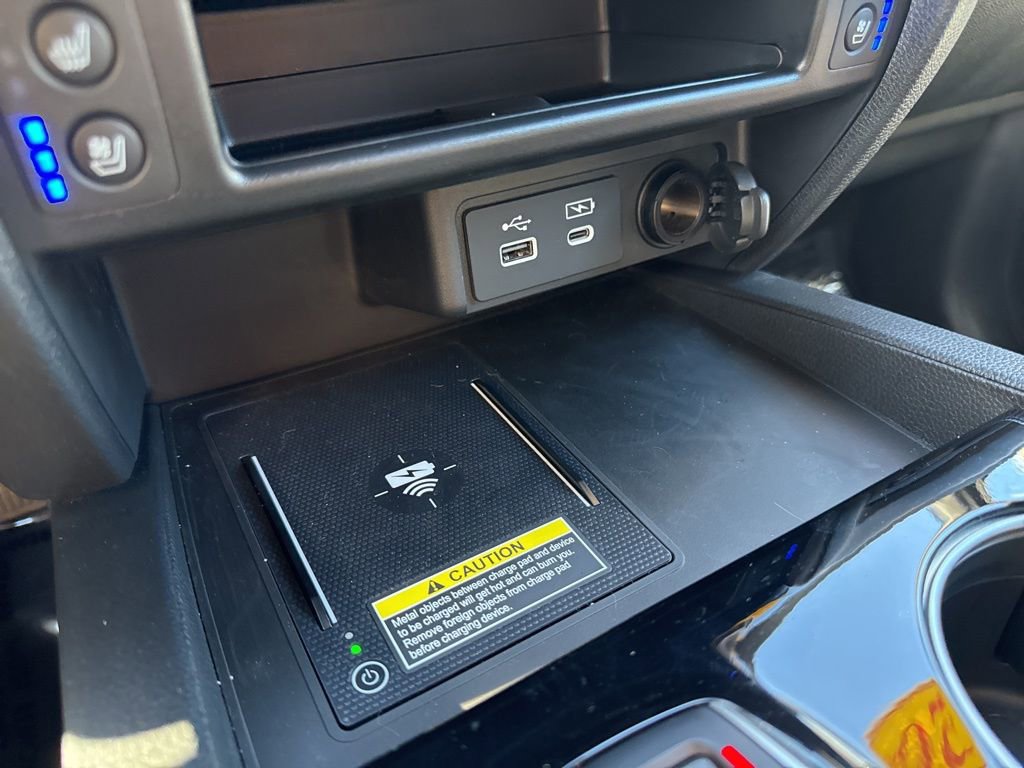 Used 2025 Honda Passport Black Edition image 34