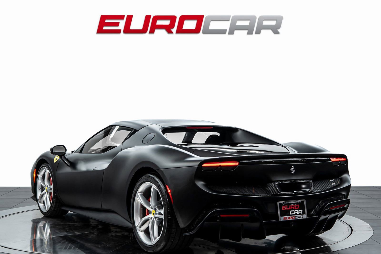 Used 2023 Ferrari 296 GTB image 3