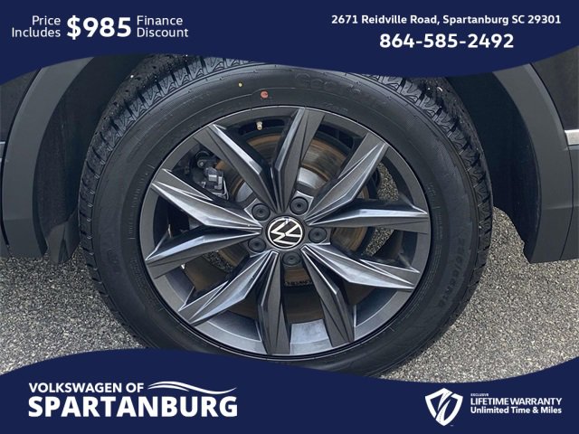 Used 2023 Volkswagen Tiguan SE image 7