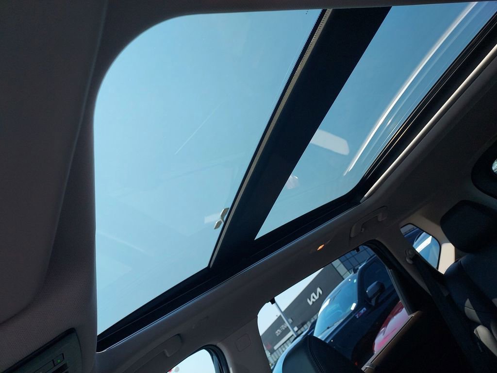 Used 2023 Nissan Rogue SL w/ SL Premium Package image 28