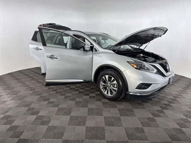 Used 2018 Nissan Murano SV image 12