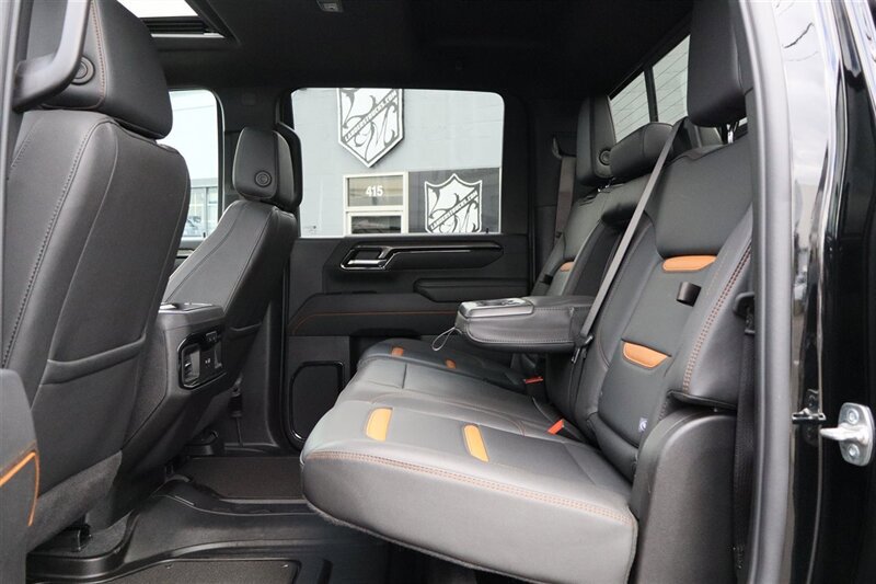 Used 2025 GMC Sierra 3500 AT4 w/ AT4 Premium Plus Package AWD/4WD image 28