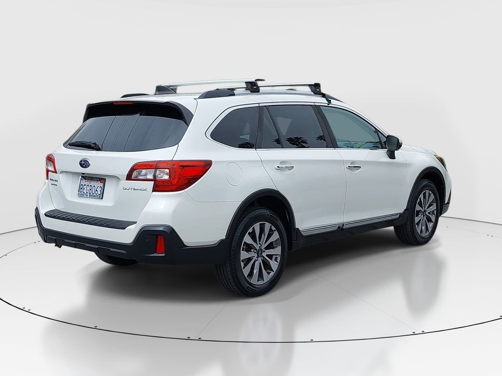 Used 2018 Subaru Outback 2.5i Touring image 7