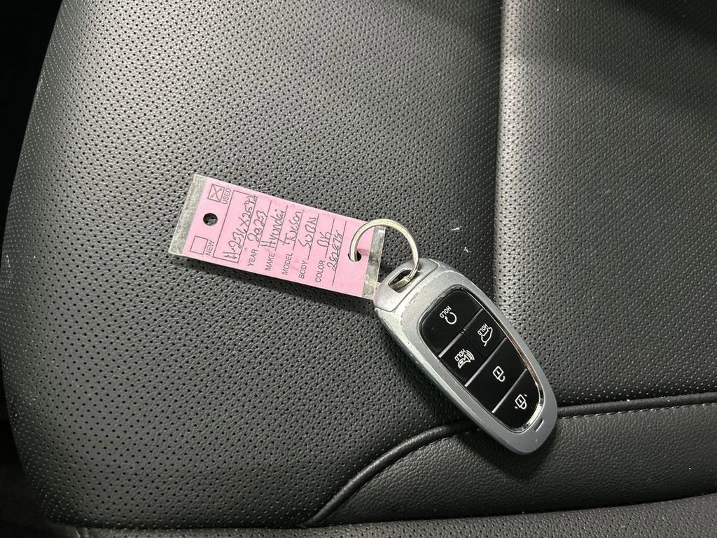 Used 2023 Hyundai Tucson SEL w/ Convenience Package AWD/4WD image 12